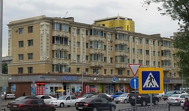 Сдаются бутики и отделы в торговом доме по пр. Республики