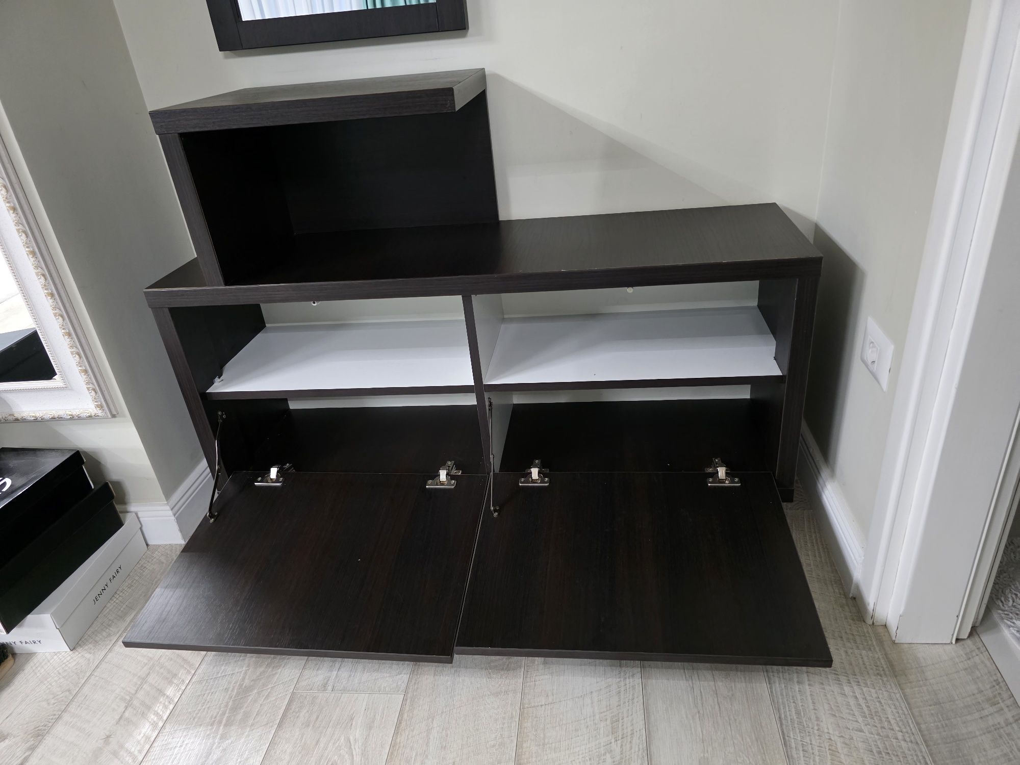 Mobila de living, comoda si mobilier hol