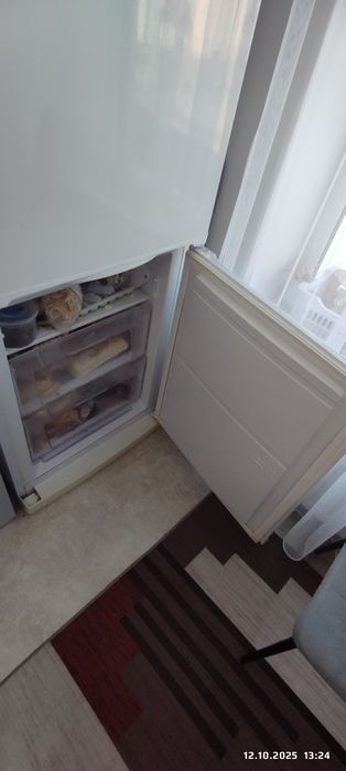 Продам холодильник INDESIT