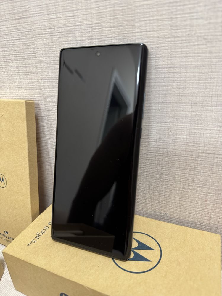 Motorola Edge 30 Ultra *Чисто нов*