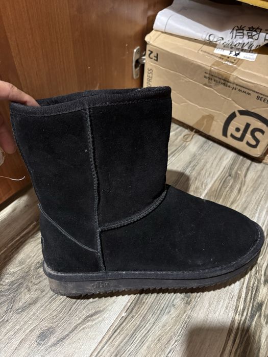 Продам мужскую обувь уги