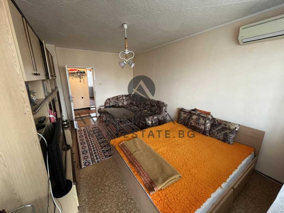 оф.23877 Обзаведен тристаен/ Стария град