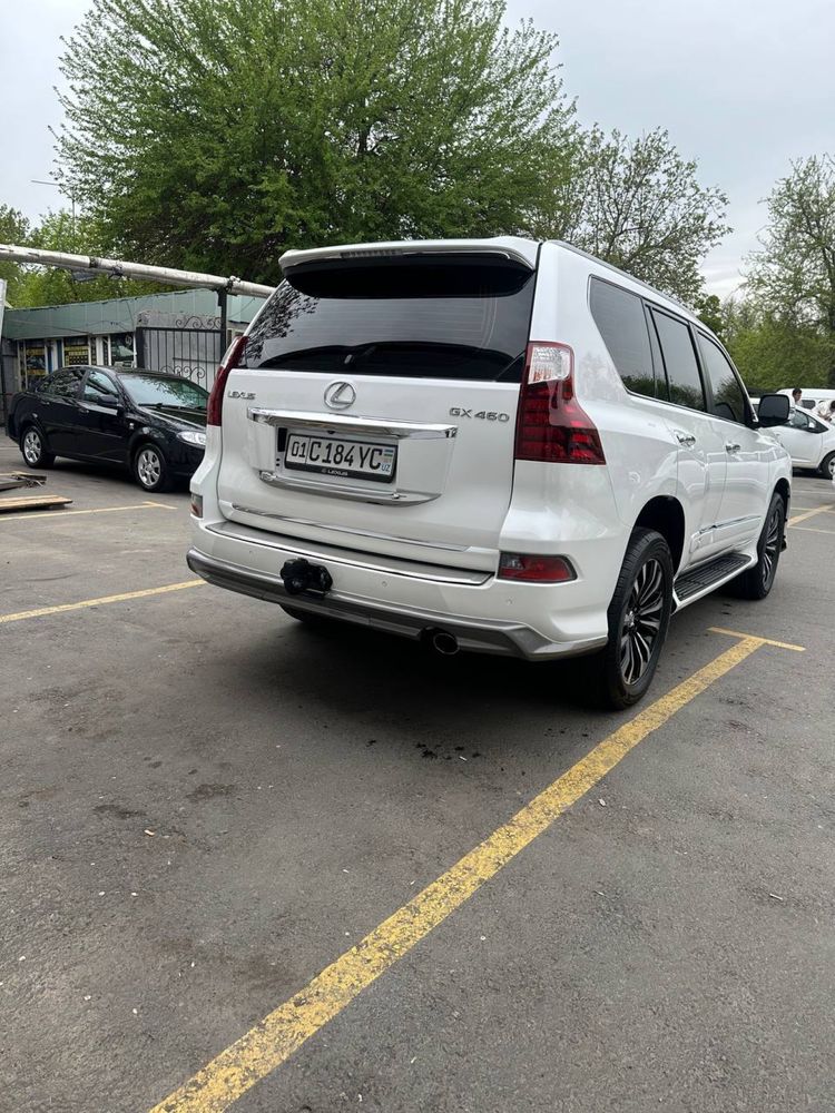 Lexus GX460 sotiladi