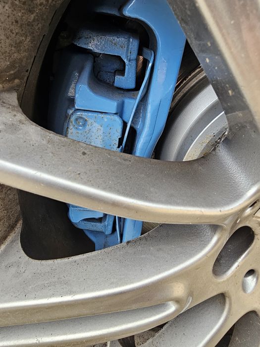 Спирачни апарати и дискове от бмв 335д 335d 286кс 348мм