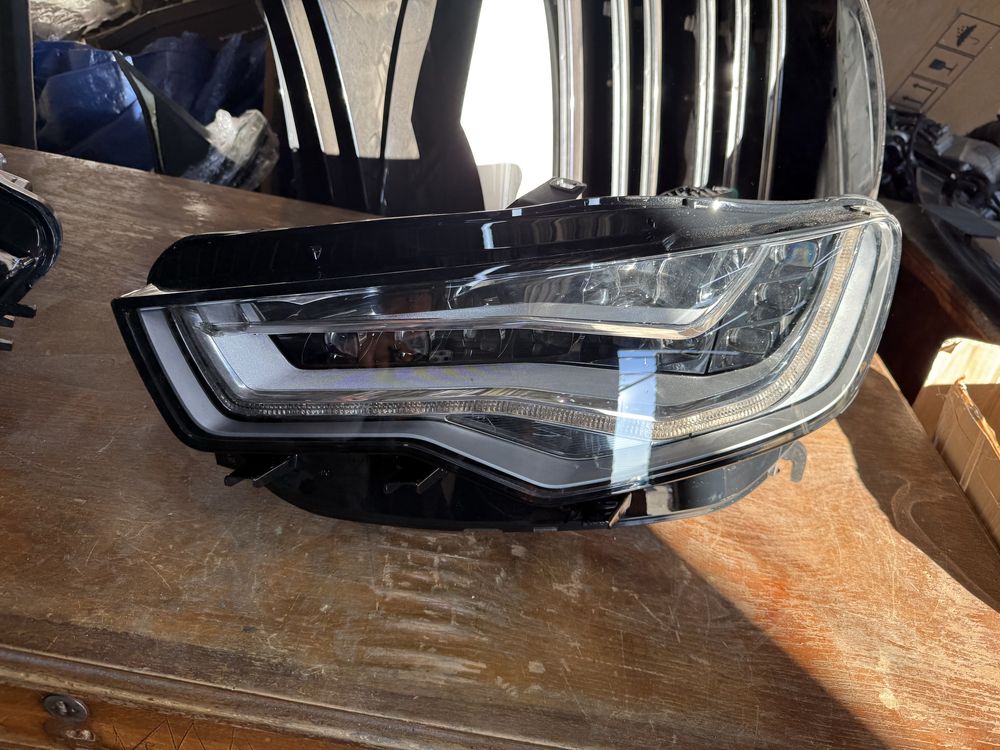 Оригинален фар Audi a6 C7 4g full led hella 4g0941004 десен ляв фарове
