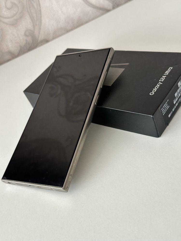 Vând Urgent S24 Ultra 5 G