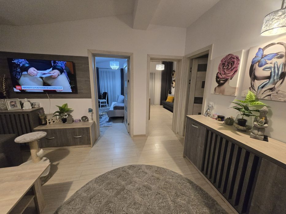 Vând apartament 3camere