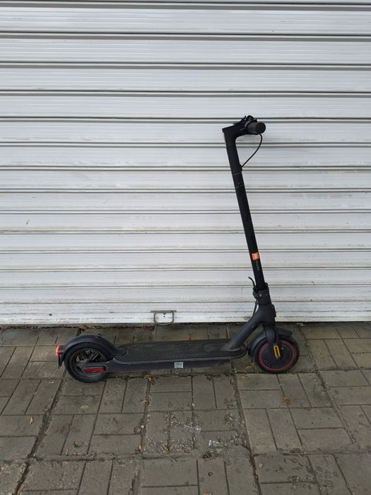 Електрическа тротинетка Xiaomi Mi 1s