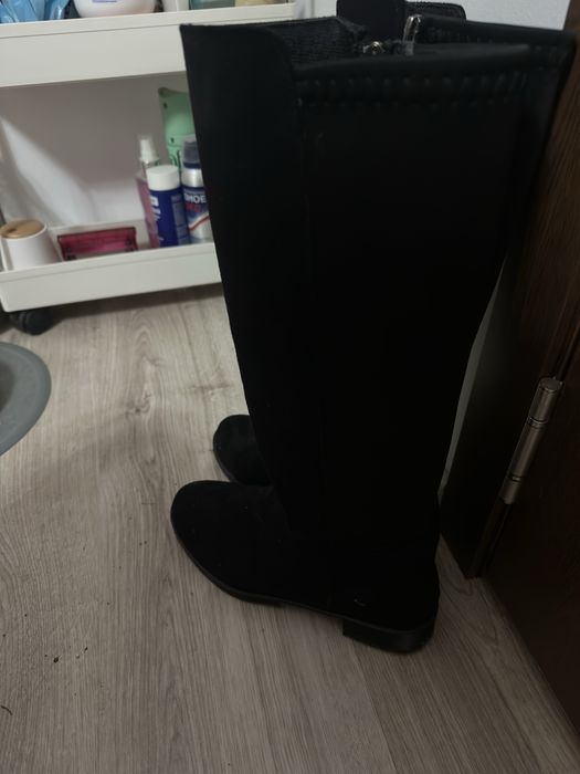 Cizme ,noi (folosite o singura data )