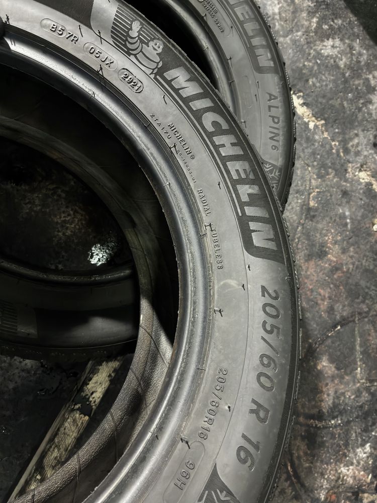 205/60R16 Michelin alpin6 DOT21 6,8mm