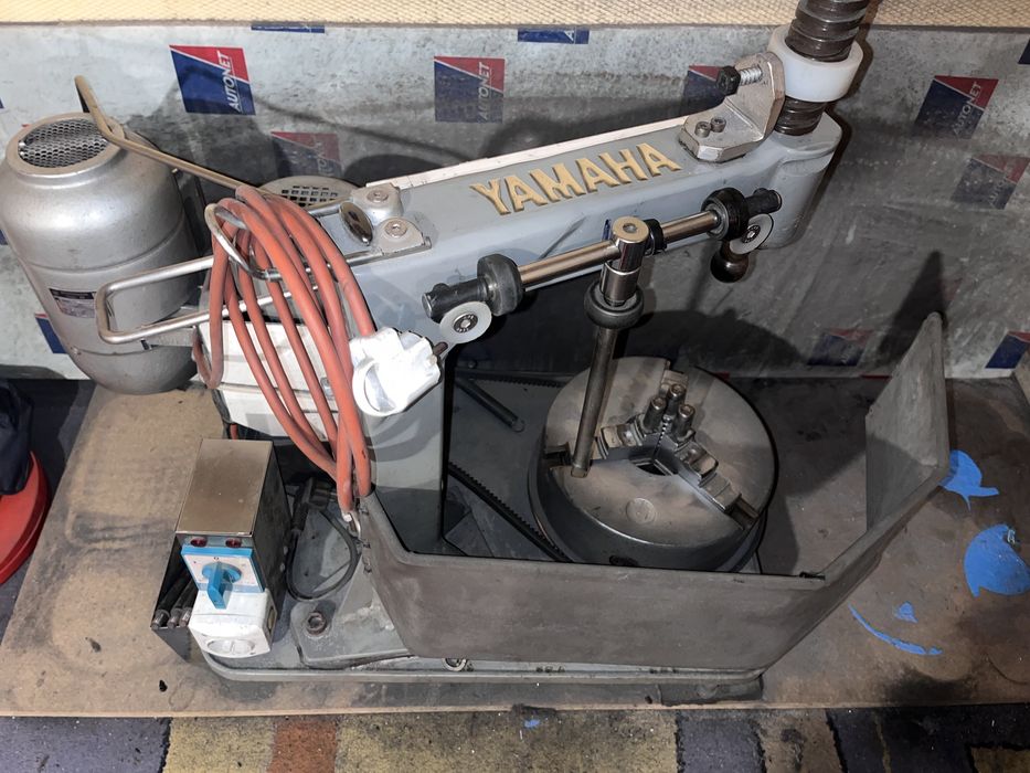 Utilaj pentru slefuit / lustruit