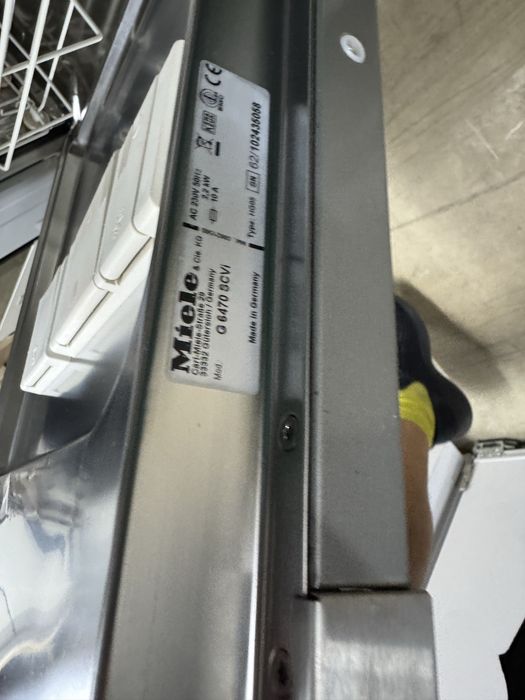 Miele съдомиялна 60см пълновграждане А+++