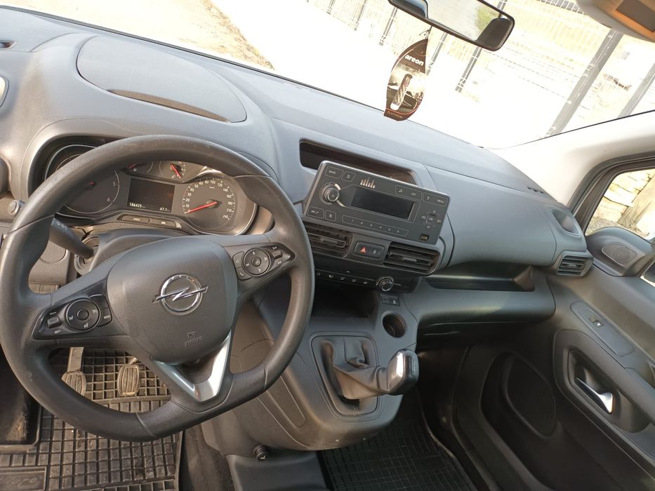 Vând Opel Combo Life