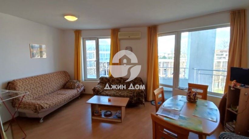 Продава се Двустаен апартамент в к.к. Слънчев бряг - 62 кв.м за 1049 €/кв.м - Снимка #1