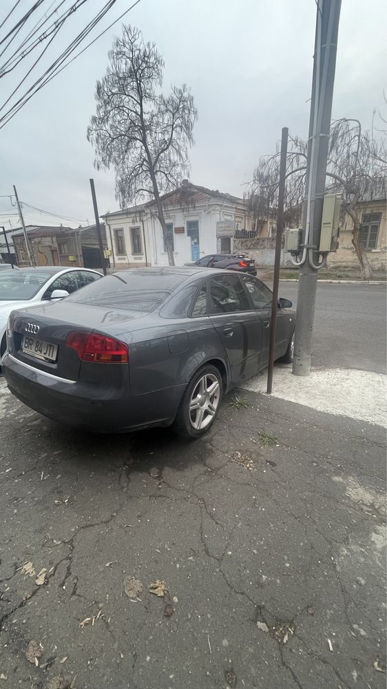 Audi a 4 ,cutie automata si 143 cp fara probleme la motor an 2008