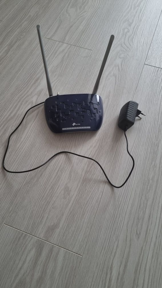 Продаю роутер TP-LINK TD-8960N