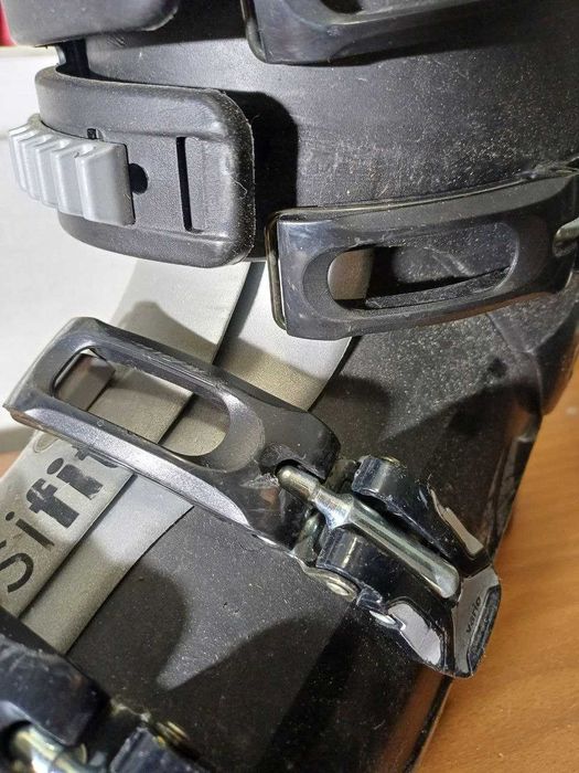 Горнолыжные ботинки