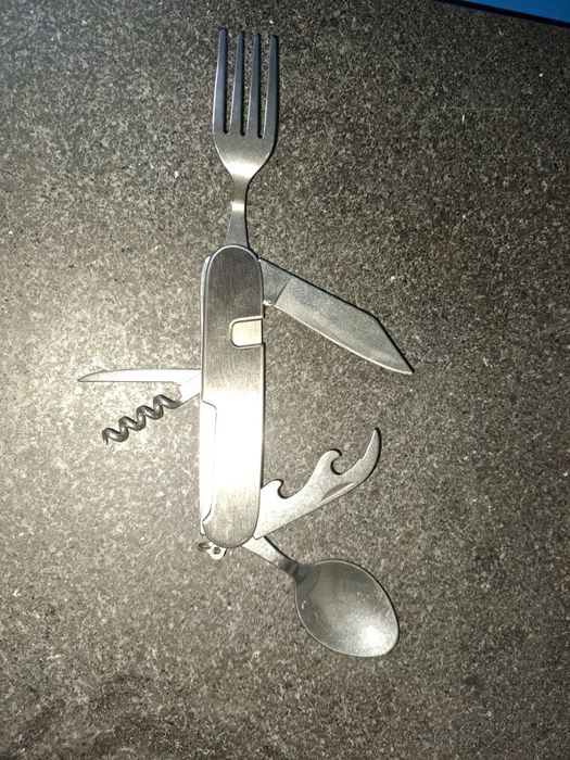 Универсално джобно ножче.