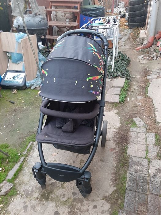 Căruț Lionelo vând