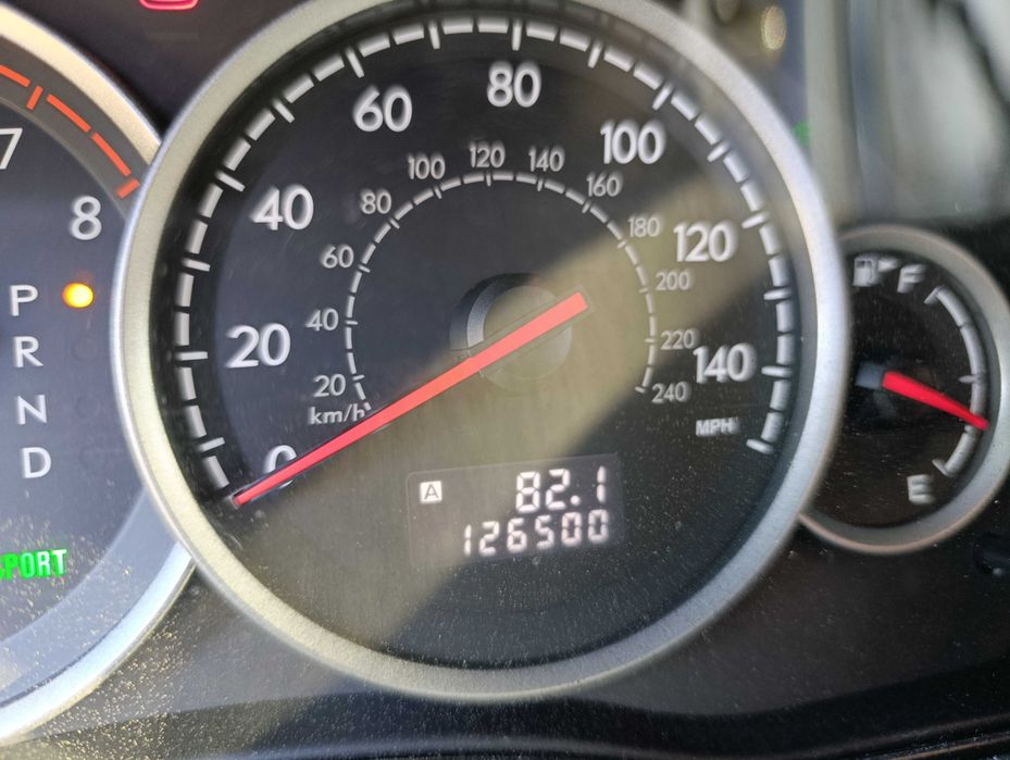 Продавам Subaru Outback