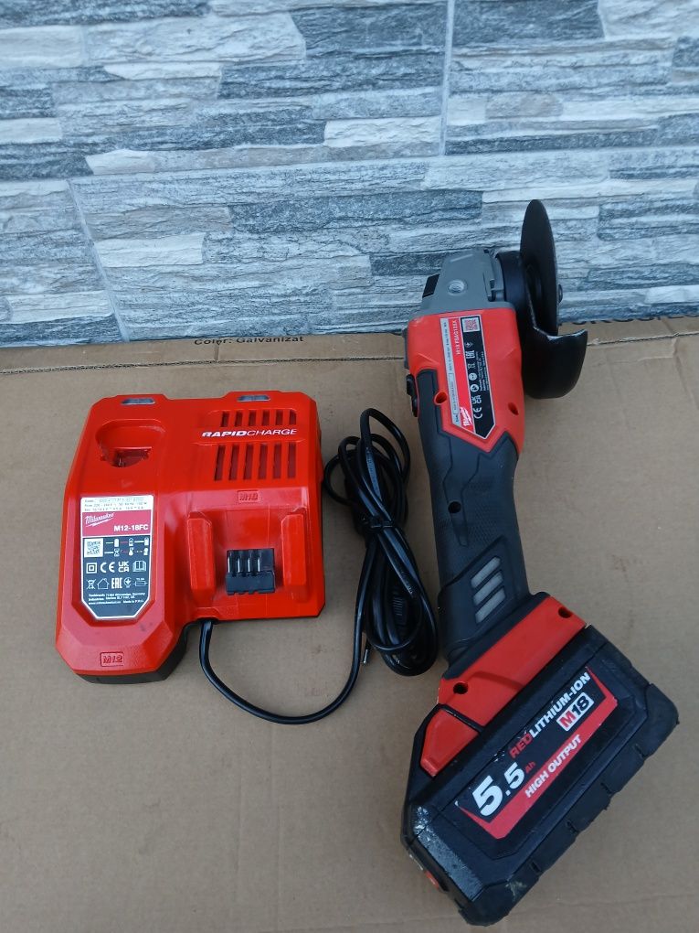 Milwaukee m18, flex pe acumulatori ca nou, acumulator 5.5 Ah
