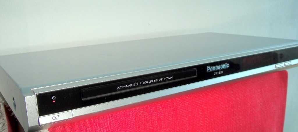 Panasonic S-33 dvd player