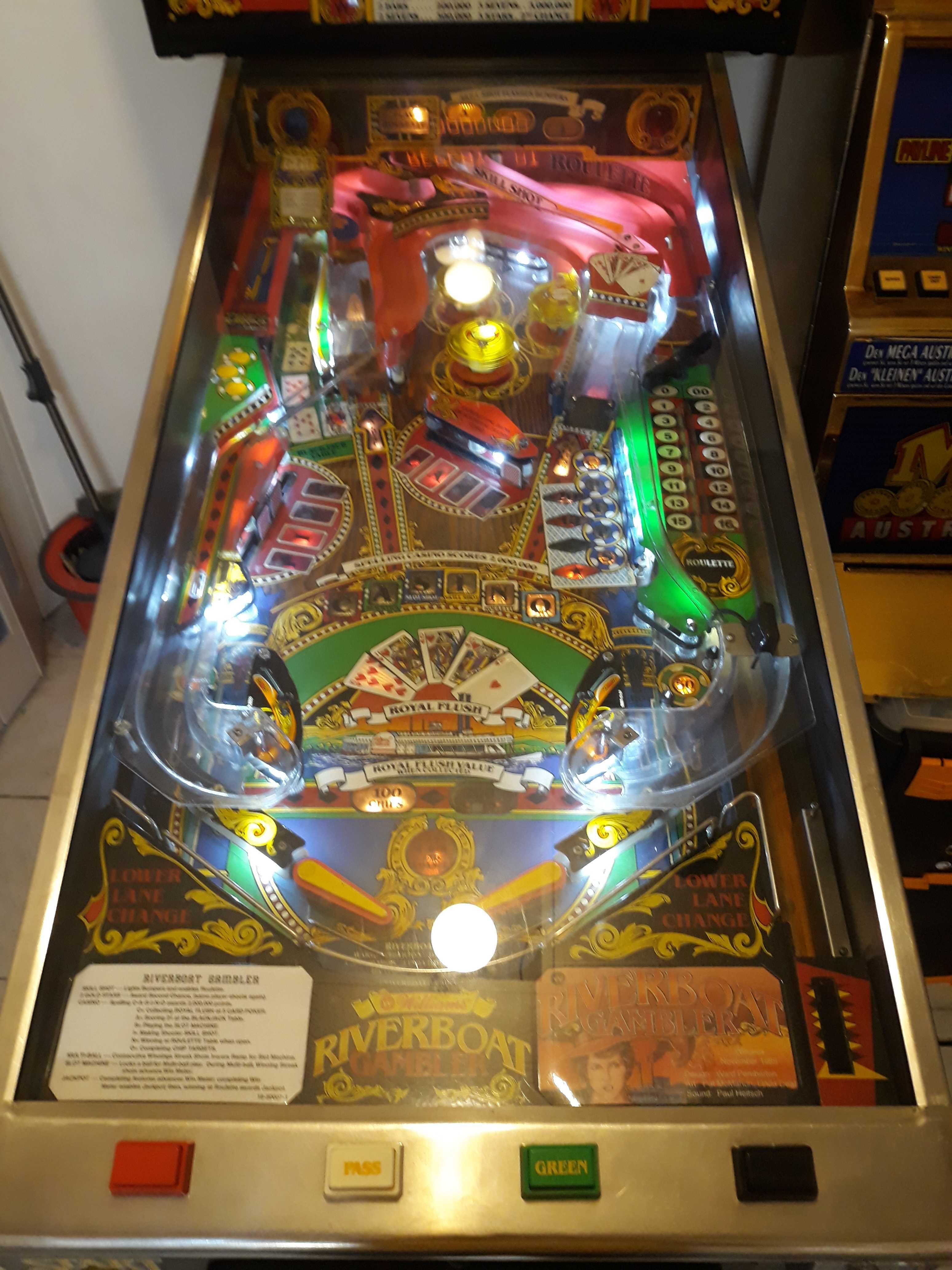 Pinball Flipper Riverboat Gambler