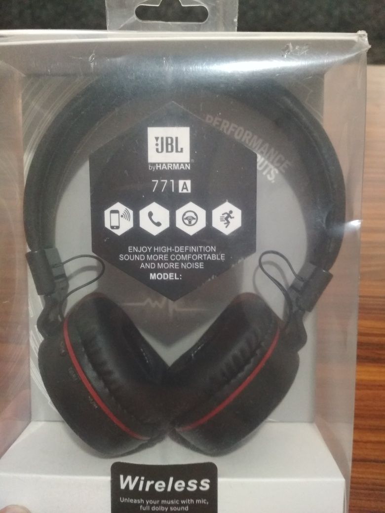 JBL 771A naushnik