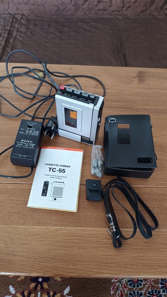 Продавам vintage японски касетофон SONY  TC-55