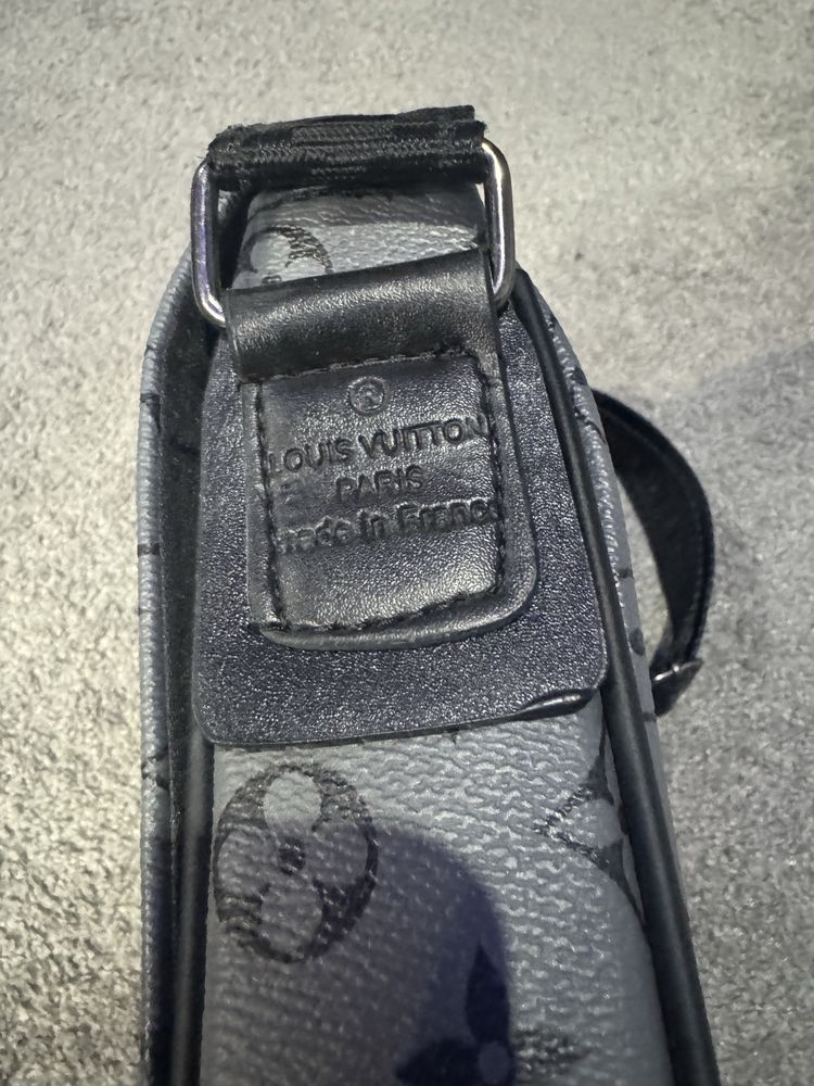 Чантичка на Louis Vuitton