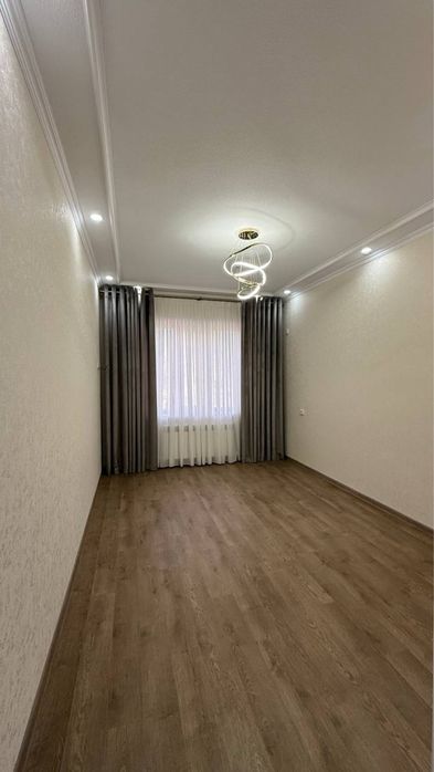 Продается 4 ком. Квартира площадью 127 кв.м. Адрес Фрунзе