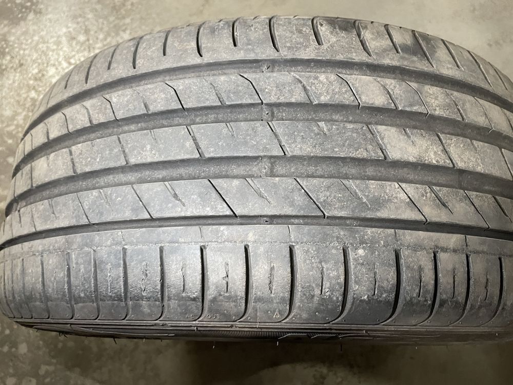 Летни гуми 235/40 R18