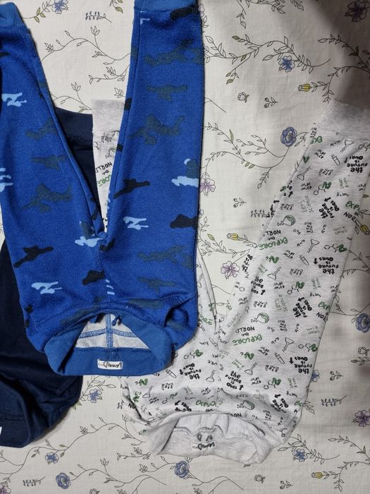 Pantaloni sinsay 104(3-4 ani)