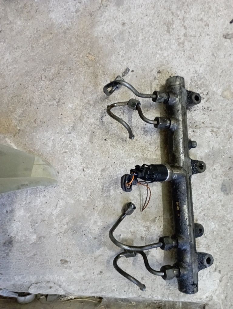 Rampă Injectoare Peugeot Boxer 2.8bDaly