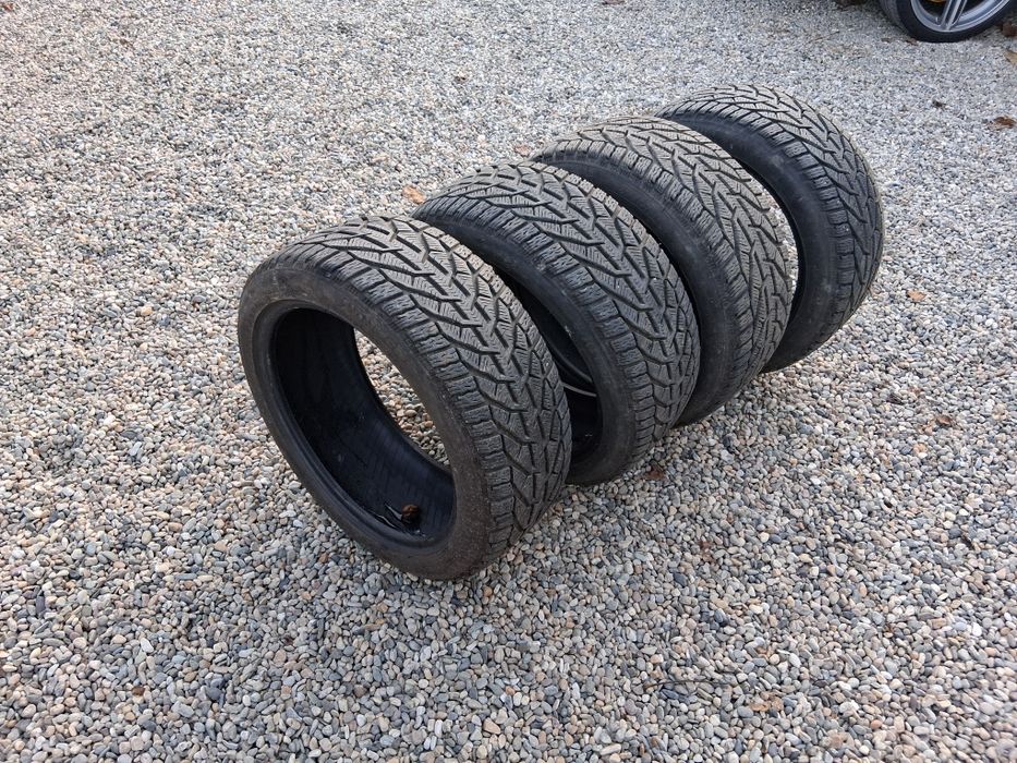 *Vand Anvelope Noi De IARNĂ R17*