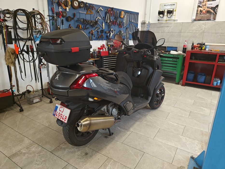 Vând Peugeot metropolis 400 rs