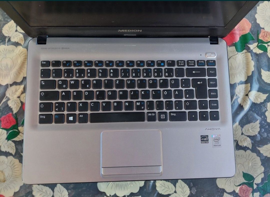 Laptop Medion Celeron Quad Core