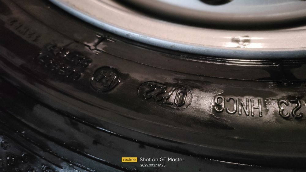 Roți complete Continental 205x75x16c vw Crafter 2017-2025