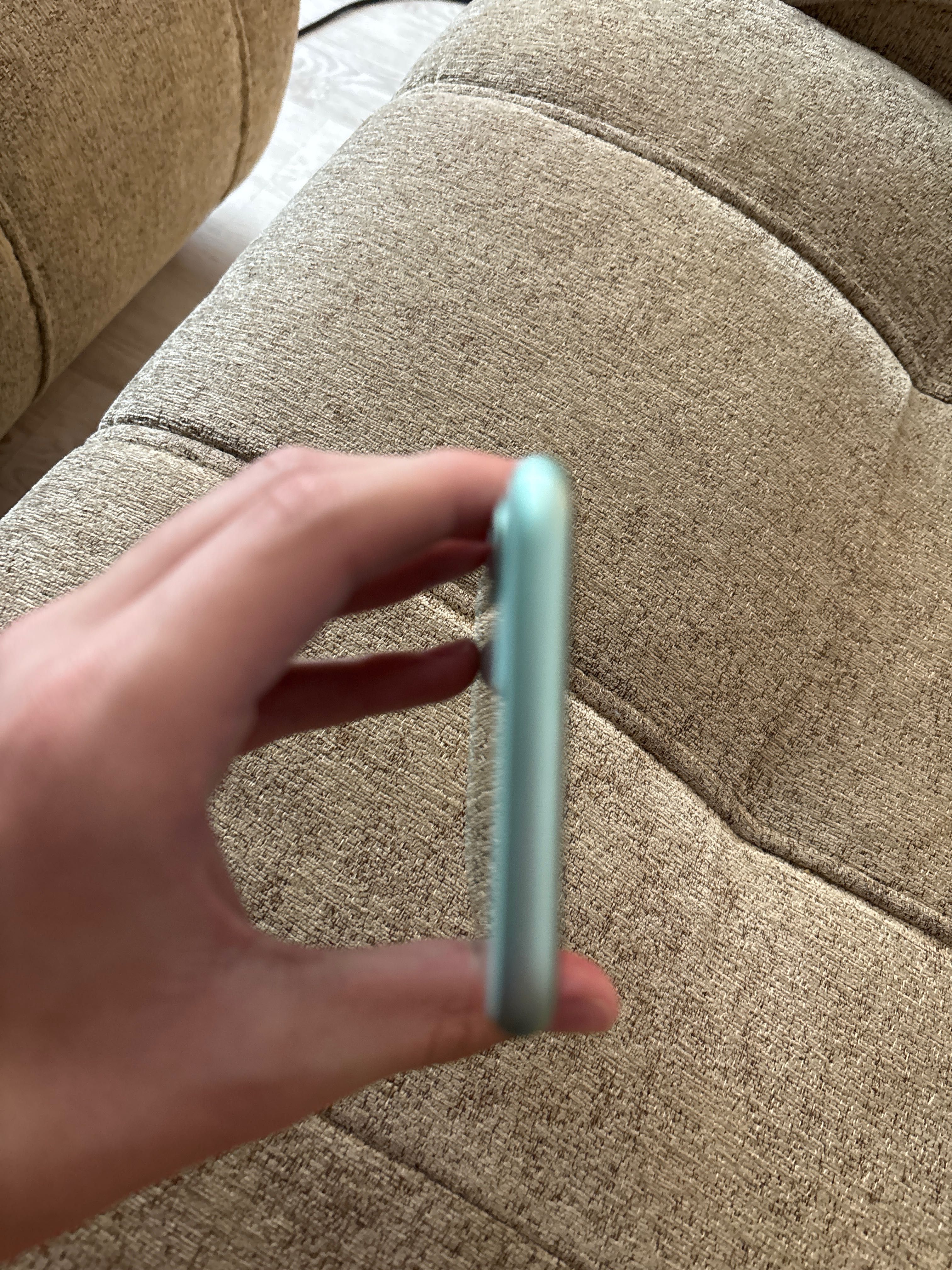 iPhone 11 в добро състояние