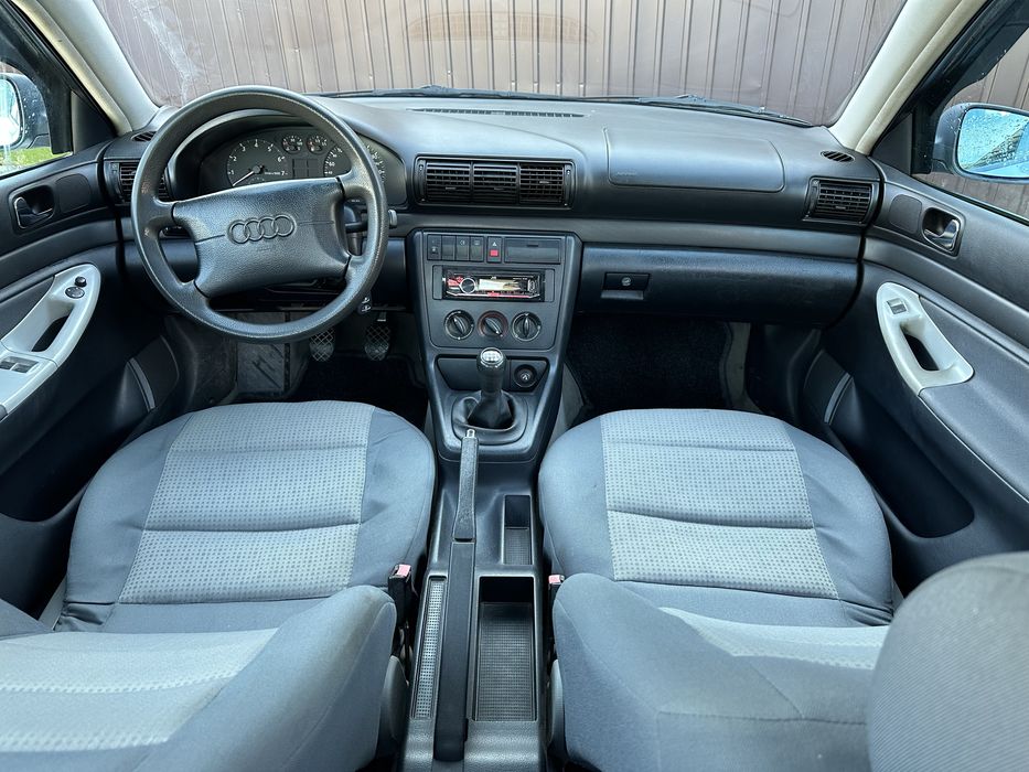 AUDI A4 B5 1.6 benzina
