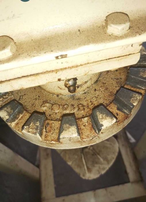 presa manuala vintage carti linogravura piesa deosebita