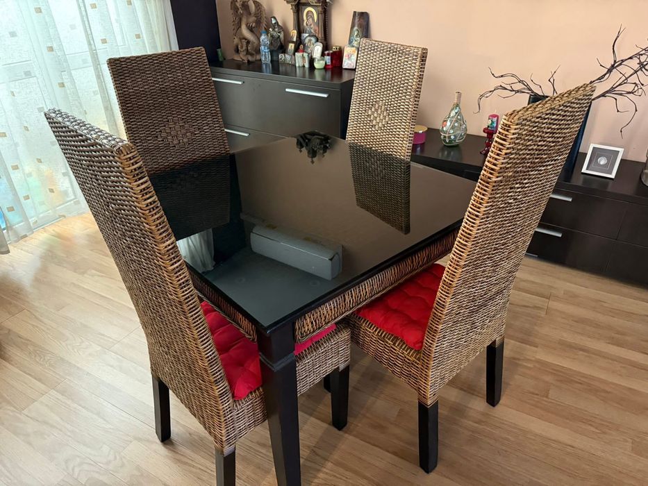 Комплект маса с 4 стола