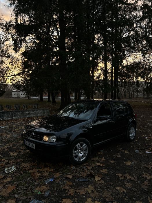 Vând golf 4, 1.6 benzină