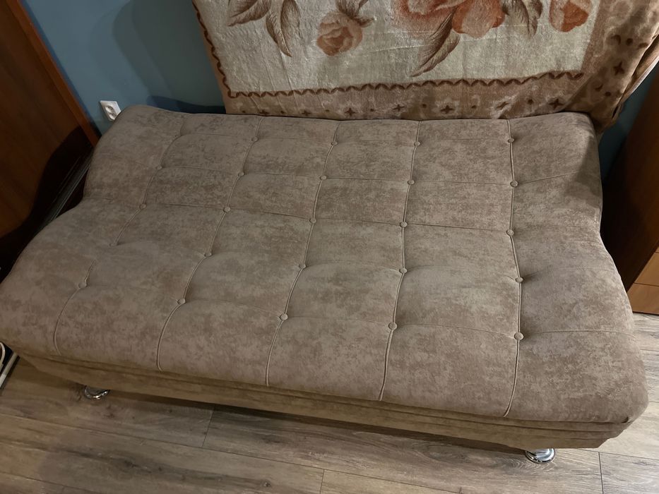 Диван бу в отличном состоянии