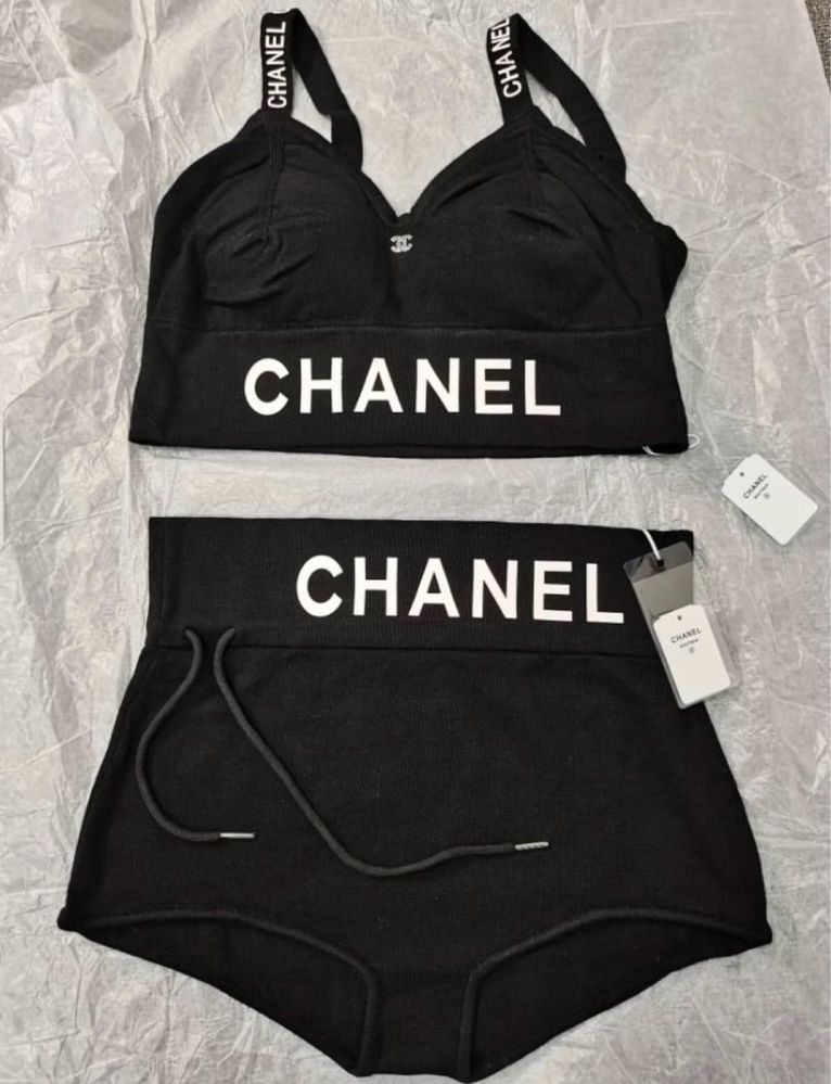 Страхотен дамски комплект Chanel