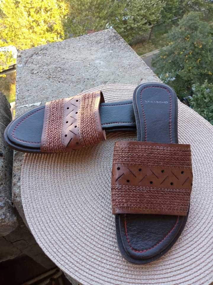 Slapi piele Vagabond, mar 39 (24.5 cm)