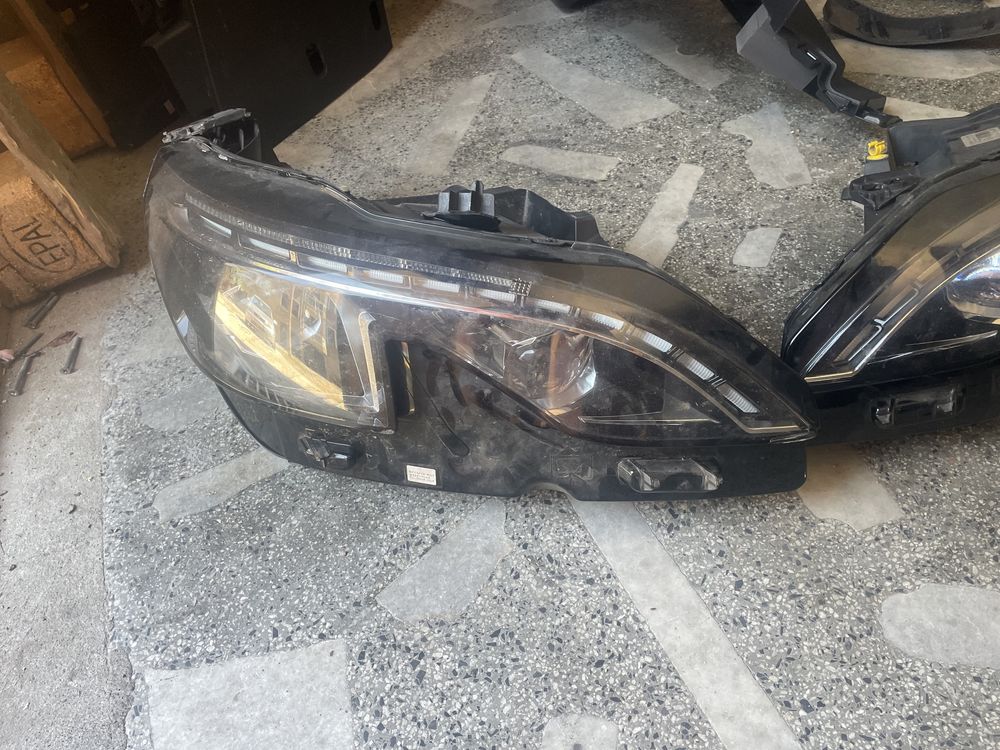 Фар Пежо 3008 Led