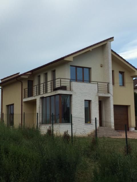 Casa de inchiriat, 180mp SU, 1500mp teren - 100m de Str. Brancusi