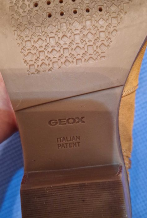 Ботильоны Massimo Dutti и ботинки кэжуал.