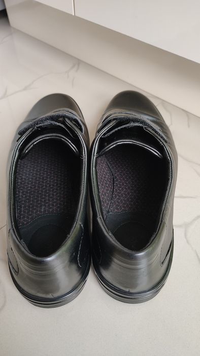 Adidași Clarks, Negri, Piele, 43